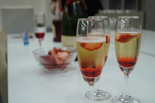 Šampanas, Vakarėlis, Braškių Šampanas
