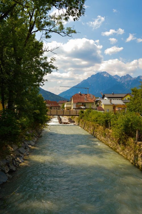 Kanalas, Austria, Kalnai, Gamta, Kalno Viršūnė, Medžiai, Mėlynas Dangus, Debesis, Namelis
