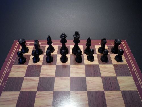 Šachmatai, Stalo Žaidimas, Žaisti, Strategija, Šachmatų Lenta, Šachmatų Figūros, Taktika, Šachmatų Žaidimas, Apsvarstyti, Skaičiai, Galvoti