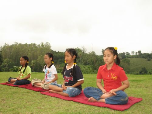 Vaikai, Budistams, Speciali Sėdynė, Medituoti, Tailandas, Berniukai, Mergaitės, Asian, Asija, Tajų, Meditacija, Jaunas, Žmonės