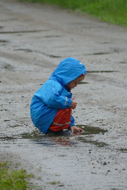 Vaikai Žaidžia, Lietus, Peizažas