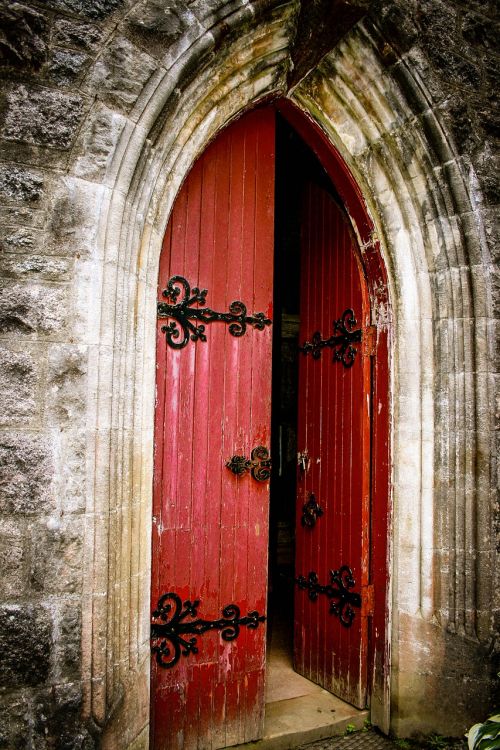 Bažnyčia, Durys, Raudonos Durys, Durų, Plytos, Škotija, Škotų Bažnyčia, Keliauti, Įveskite, Atidarytos Durys, Atviros Bažnyčios Durys, Senos Durys, Senos Raudonos Durys, Medinės Durys