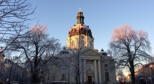 Bažnyčia,  Stokholmo,  Pastatas