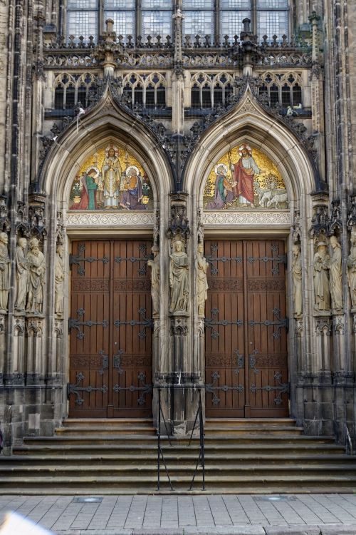 Bažnyčia, Bokštas, Pastatas, Architektūra, Münsteris, Įvestis, Durys, Tikslas, Bažnyčios Durys, Medinės Durys