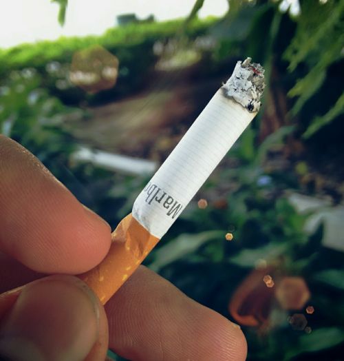 Cigaras, Cigarečių, Rūkymas, Tabakas, Dūmai, Deginti, Įjungti, Rungtynės, Pavojus, Rūkytojas, Į Sveikatą, Vėžys, Toksiškas
