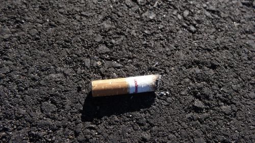 Cigarečių Užpakalis, Dangas, Kelias, Pakratai, Asfaltas, Nesveika, Newport Cigarečių Užpakalis