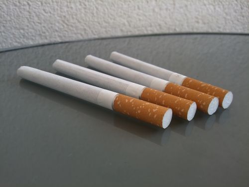 Cigaretės, Dūmai, Tabakas