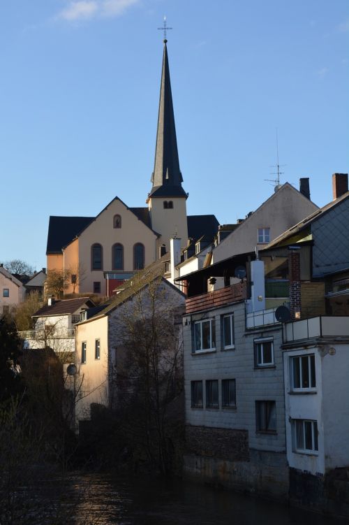 Miestas, Waxweiler, Bažnyčia, Pastatai, Bažnyčios Bokštas