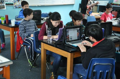 Klasė, Mokykla, Kinija, Asija, Studentas, Kompiuteris, Asian, Mokymasis, Internetas, Nešiojamas Kompiuteris, Mergaitė
