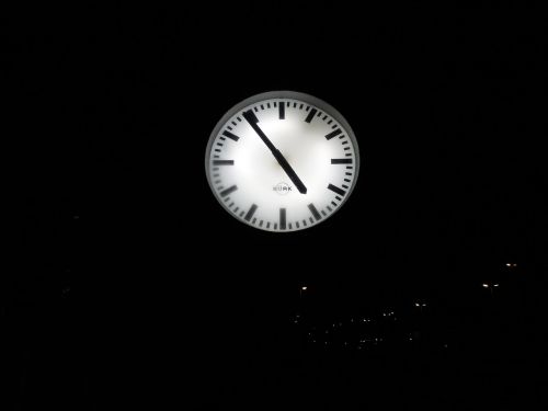 Laikrodis,  Laikas,  Laikrodžio Veidas,  Naktis,  Traukinių Stotis,  Stoties Laikrodis