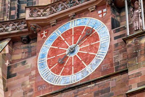 Laikrodzio Bokstas, Surinkti, Architektūra, Münster Freiburg