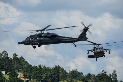 Kolumbijos Oro Pajėgos, Uh-60 Blackhawk, Sraigtasparnis, Judėjimas, Formavimas, Mokymas