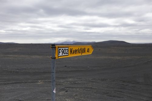 Spalvotas Katalogas, Dykuma, Kalnai, Iceland