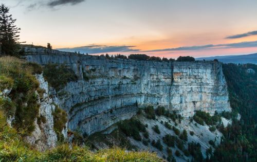 Spalvota Roko, Akmens Siena, Vakaras, Šviesa, Spalvotas Dangus, Mėlyna Valanda, Gamta, Creux Du Van, Atvirukas, Įvedimas, Nuo Mušamo Kelio, Miškas, Apšviestas, Įspūdingas, Nuotaika, Auksinė Šviesa, Vidinis Ramus, Weltwunder, Šaltas, Gamtos Stebūklai, Farbenspiel, Vasara, Idiliškas, Pieva, Akmens Katilai, Žygis, Kalnai, Dangus, Takas, Atsigavimas, Kalniniai Miškai, Akmens Nosis, Laisvė, Skirtukas, Natūralus, Poilsis, Gorge, Kraštovaizdis, Jura, Šveicarija, Rokas, Kanjonas, Gamtos Fotografija, Kino Stalas, Sūris, Apleistas, Palikti, Vienišas, Kontrastas, Siluetai, Vaizdas, Raudona Roko, Šventė, Vienatvė, Rojus, Mąstymas, Tylus, Debesys, Tuščia