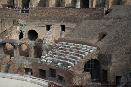 Kolosas, Roma, Amfiteatras, Senovės, Italy