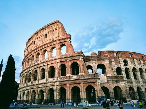 Kolosas, Roma, Italy, Architektūra, Romėnų Koliziejus, Romanų Forumas, Menas