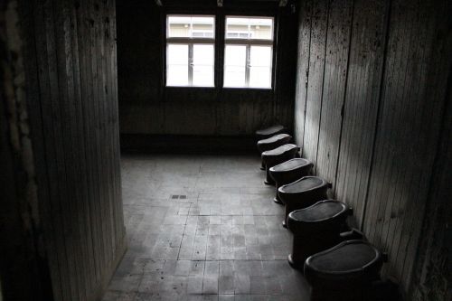 Koncentracijos Stovykla, Kalėjimo Vonios Kambarys, Kalėjimas, Praustuvas, Drąsiai, Tuščia