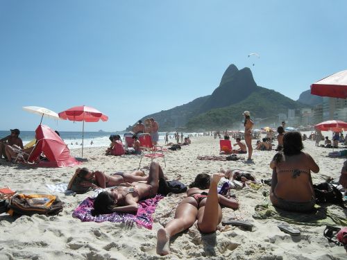 Copacabana, Rio De Žaneiras, Papludimys, Mergaitė, Smėlis, Bikini, Cukraus Gabalas, Rio, Brazilas, Raudona, Mėlynas