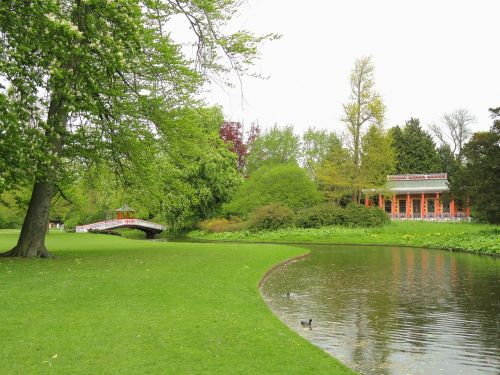 Kopenhaga, Denmark, Srautas, Vanduo, Apmąstymai, Parkas, Kiniškoji Teahouse, Pastatas, Tiltas, Architektūra, Žolė, Medžiai, Gamta, Lauke, Antis, Vaizdingas