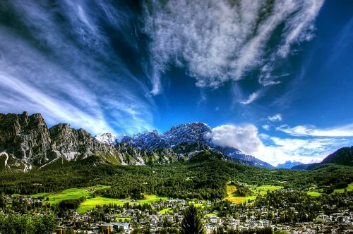 Cortina D Ampezzo, Dolomitai, Italy, Cortina Dampezzo, Belluno, Miestas, Alpių, Dangus, Kalnai, Kraštovaizdis, Vasara, Aukščiausiojo Lygio Susitikimas, Perspektyva, Tolimas Vaizdas, Mėlynas, Gamta, Alpių Vaizdas, Cristallo