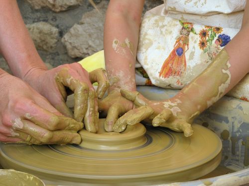 Amatai, Keramika, Keramika