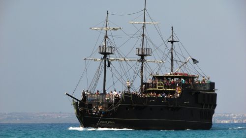 Kruizinis Laivas, Kipras, Ayia Napa, Turizmas, Atostogos, Poilsis, Piratų Laivas, Vasara, Šventė, Juodas Perlas