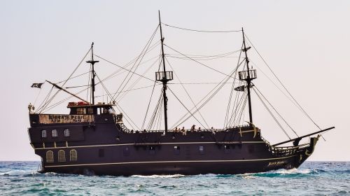 Kruizinis Laivas, Kipras, Ayia Napa, Turizmas, Atostogos, Poilsis, Piratų Laivas, Šventė, Juodas Perlas