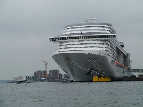 Kruizinis Laivas, Amsterdamas, Uostas, Milžiniškas, Didelis, Laivas, Ozeanriese, Kranas, Holland