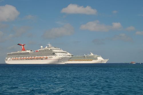 Kruizinis Laivas, Atostogos, Karibai