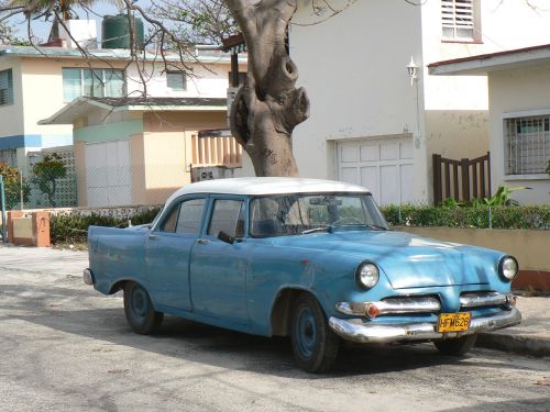 Kuba, Siautulys, Automobilis, Transporto Priemonė, Eismas, Nuolaužos, Senas Automobilis, Mėlynas
