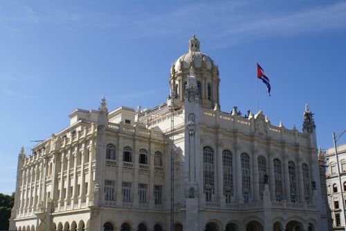Kuba, Havana, Paminklas