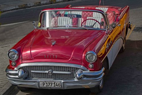 Kuba,  Havana,  Capitolio,  Almendronas,  Buick,  Kabrioletas,  Rojo,  Taksi,  Automobilis,  Transporto Priemonė,  Transporto Sistema,  Be Honoraro Mokesčio