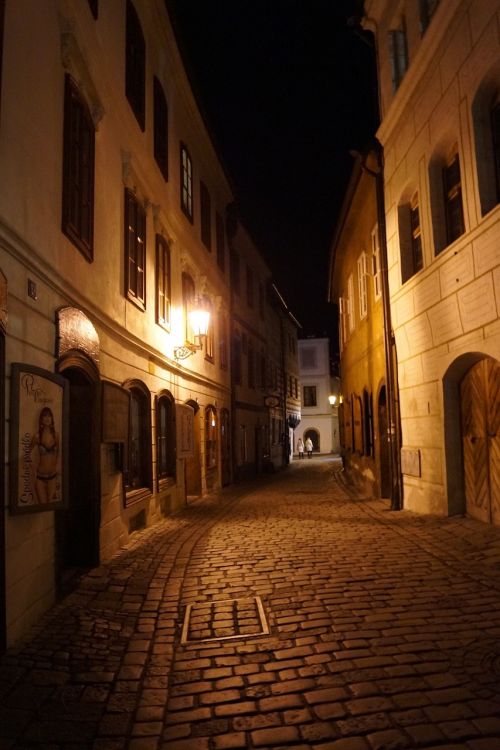 Čekų Krumlov, Čekijos Respublika, Naktį, Senamiestis, Alėja, Grindinis, Unesco, Gatvė