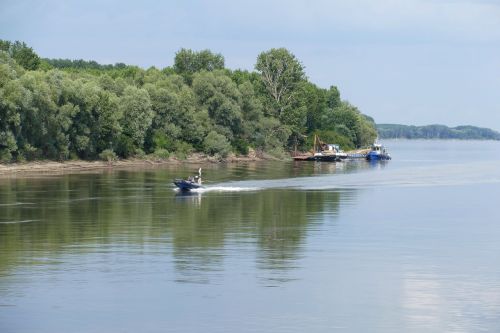 Danube, Kraštovaizdis, Upė, Danubės Slėnis, Bankas, Romanija, Bulgarija, Miškas, Laivas, Boot, Atsigavimas
