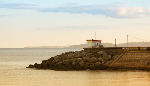 Dawlish,  Jūra,  Kranto,  Papludimys,  Pakrantės,  Pajūryje,  Krantas,  Krantinė,  Vanduo,  Devon,  Smėlis,  Jūrinis,  Pajūris,  Okeaninis,  Vandens,  Oceanfront,  Sūrus Vanduo,  Scena,  Navigacinė,  Anglija,  Jūros Dugnas,  Uk,  Anglų,  Dangus,  Vasara,  Debesis,  Miestas,  Peizažas,  Kelionė,  Saulė,  Į Pietus,  Šventė,  Vakaruose,  Mėlynas,  Kurortas,  Teignmouth,  Vaizdas,  Torbay