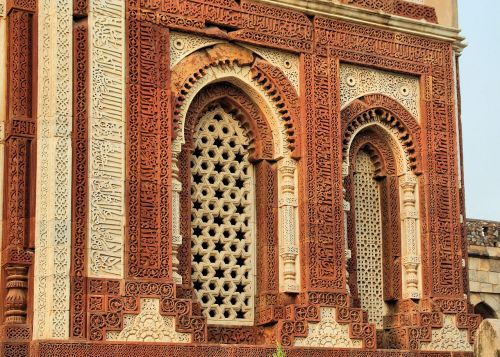 Delhi, Mečetė, Puikus Mughalas, Fasadai, Skulptūros, Smiltainis, Qutb Minar