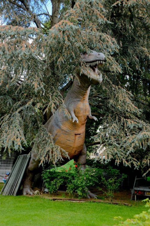 Dinozauras, Parkas, Priešistorė