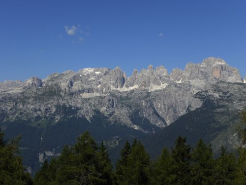 Dolomitai, Brentos Grupė, Alpės