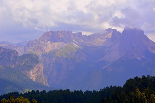 Dolomitai, Sella Grupė, Dangus, Debesuota, Debesys, Kalnas, Miškas, Medžiai, Kraštovaizdis, Italy