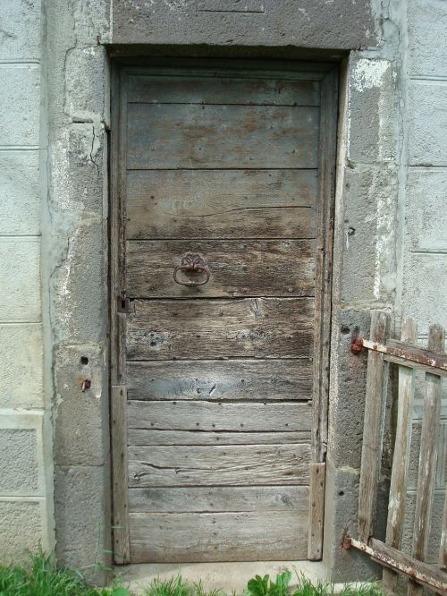 Durys, Mediena, Įėjimas