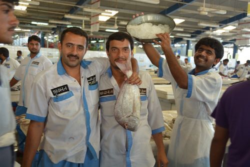 Dubai, Žuvų Parduotuvė, Darbuotojai, Pasirodymas, Pasididžiavimas