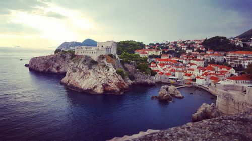 Dubrovnik, Jūra, Uolos