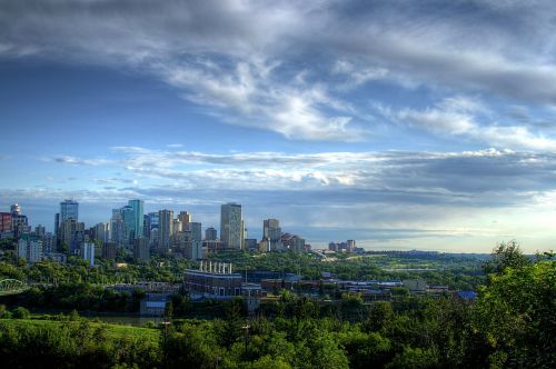 Edmontonas, Kanada, Miestas, Miestai, Dangoraižiai, Pastatai, Panorama, Centro, Dangus, Debesys, Medžiai, Gamta, Lauke, Gražus