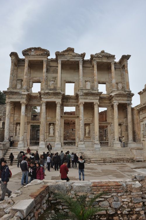 Efes, Efesas, Efeso Biblioteka