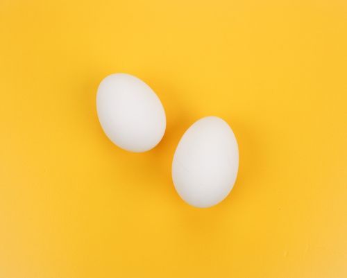 Kiaušinis, Geltona, Pavardės Kiaušiniai