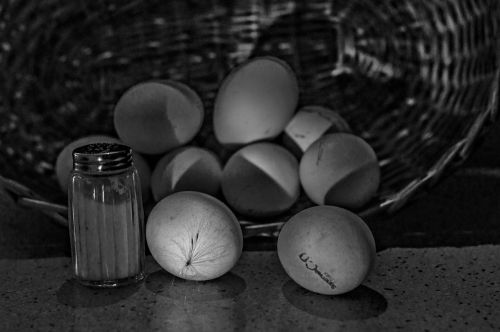 Kiaušiniai, Korzine Druska, Natiurmortas