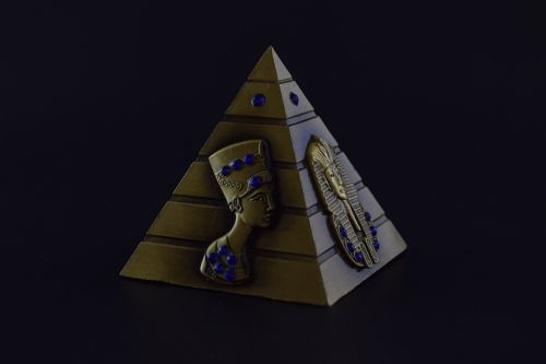 Egiptas, Piramidė, Auksas