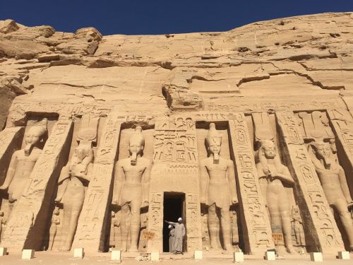 Egiptas, Kultūra, Šventykla, Arabiškas
