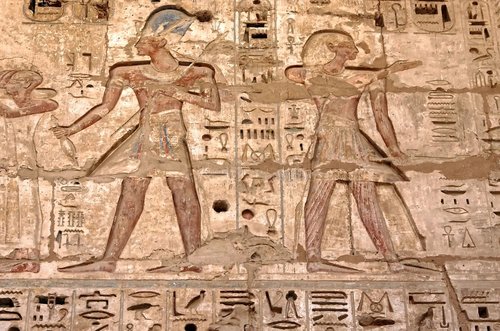 Egiptas,  Tėbai,  Medinet Habu-,  Šventykla,  Ramses 3,  Graviravimas,  Hieroglifai,  Istorija,  Skulptūra,  Architektūra,  Senovinis,  Menas,  Archeologija,  Spalvos