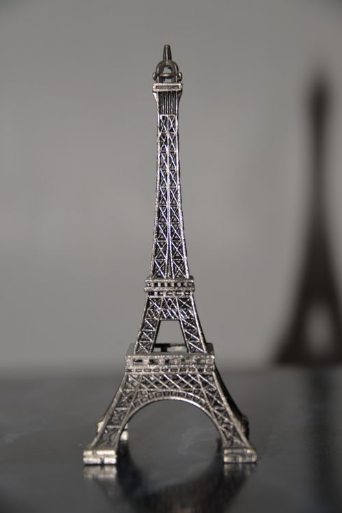 Eifelio Bokštas, Modelis, Miniatiūrinė, Šešėlis